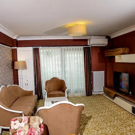 Hotel My